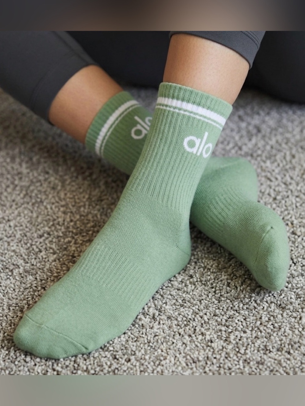 ALO Yoga Crew Athletic Socks in limited edition Clover Green with White Stripe